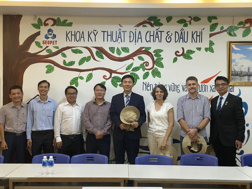 TIếp Phó GĐ Đại học Trung tâm Quốc Gia (NCU) - Đài Loan