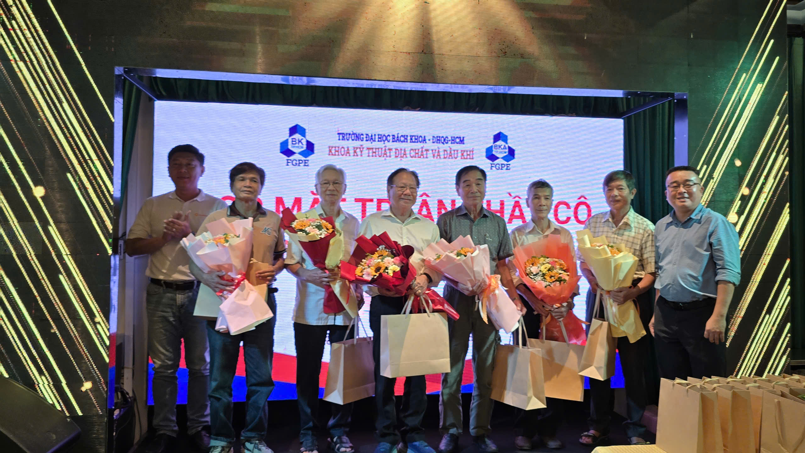 Tri ân Thầy Cô giáo Ngày Nhà giáo Việt Nam ngày 20-11