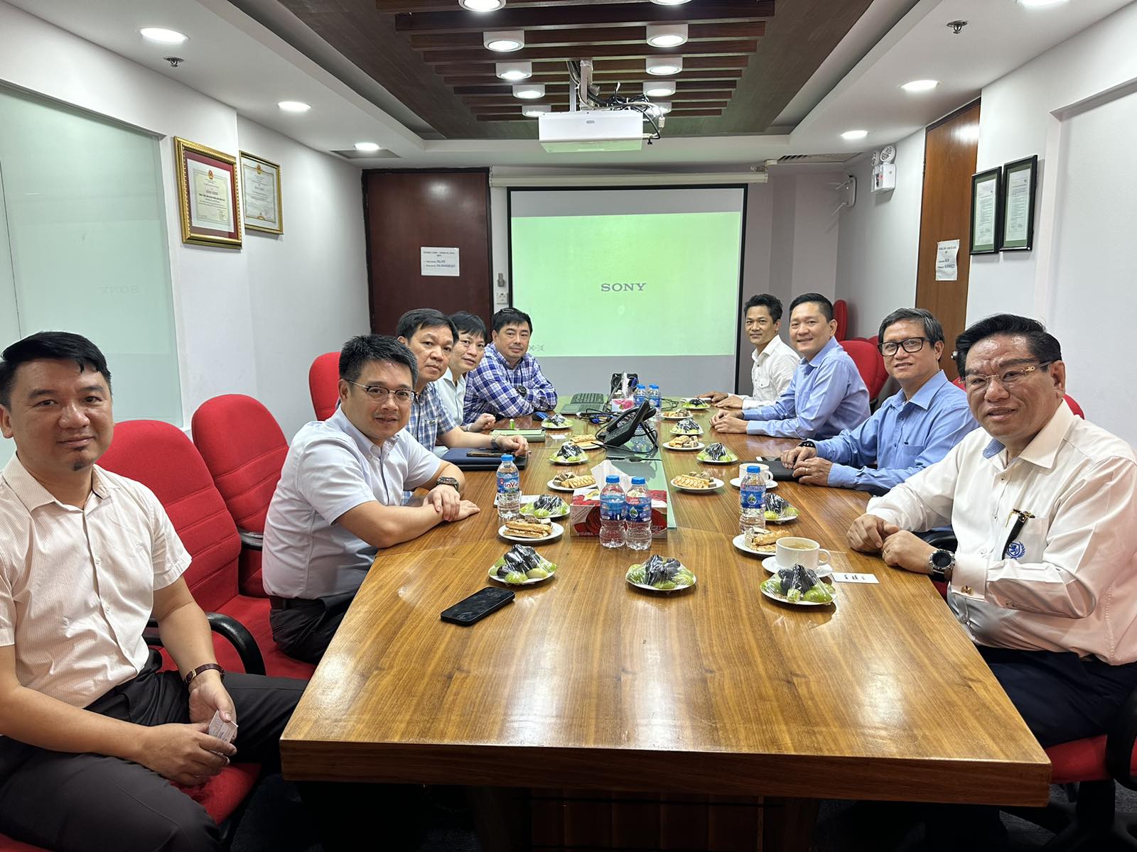 Executive Board of Ho Chi Minh City Petroleum Association Visits HLJOC and CLJOC for Enhancing Collaboration
