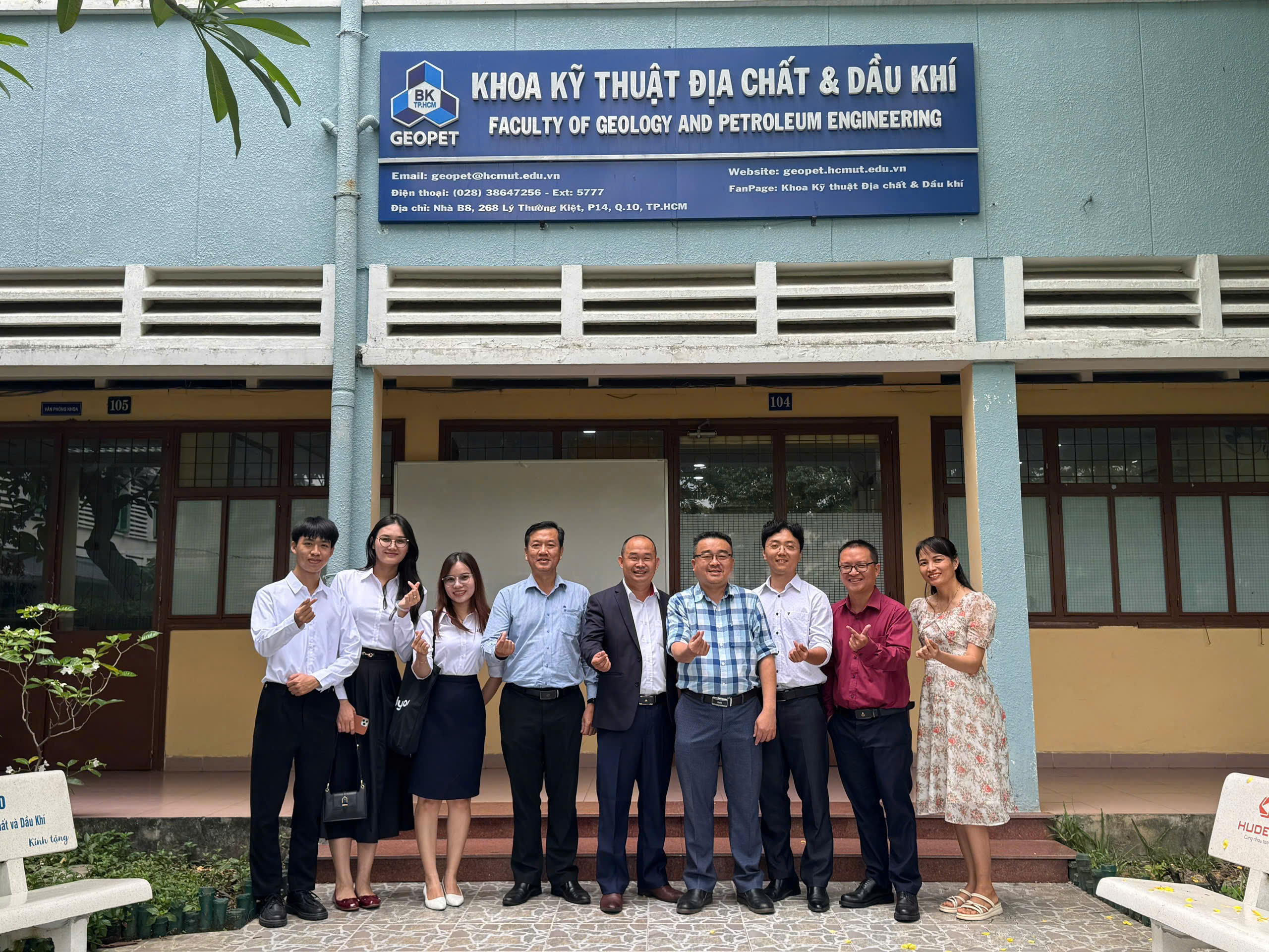 Khoa KT Địa chất và Dầu khí gặp gỡ các doanh nghiệp để trao đổi, hợp tác